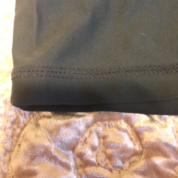 Gap Rashguard - Picture 6 of 6